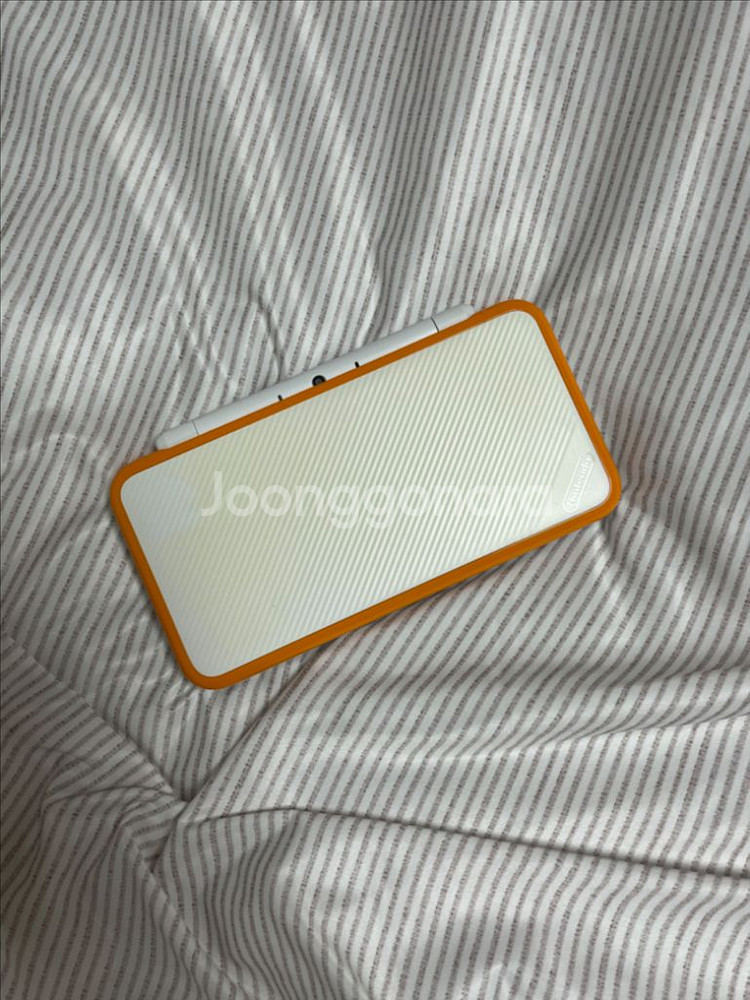 뉴 닌텐도 2ds xl + 고전게임 2nn +tt칩--1