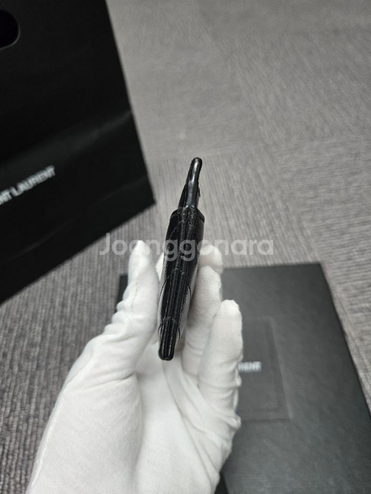 [정품]입생로랑 카드지갑 금장--2