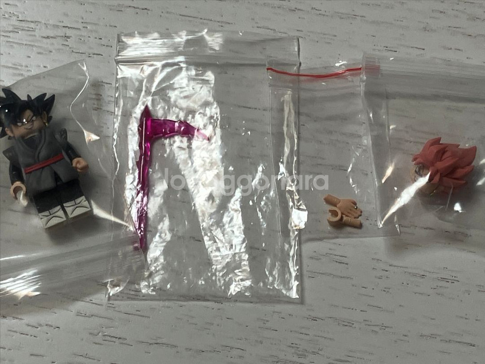 필링스 드래곤볼 오공블랙 로제 커스텀 레고 판매합니다--9