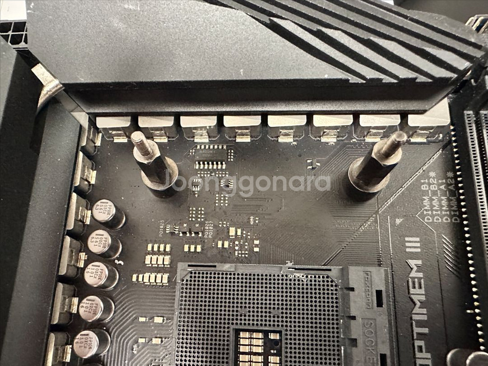 asus x570다크히어로 팔아요--5