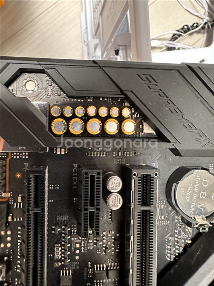 asus x570다크히어로 팔아요--2