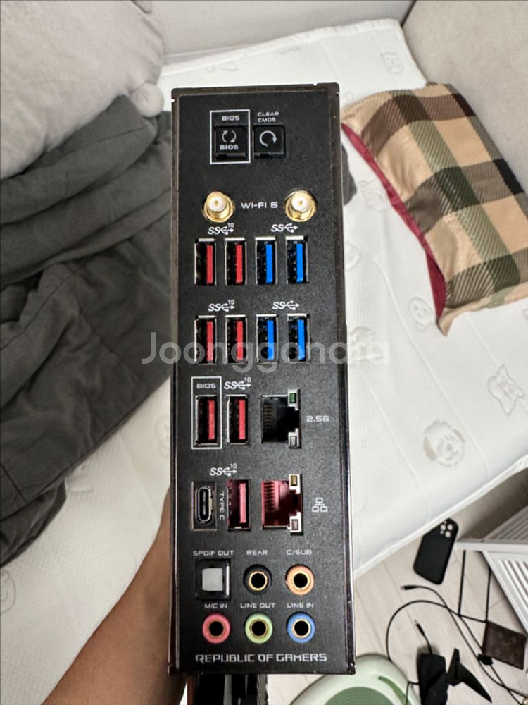 asus x570다크히어로 팔아요--8
