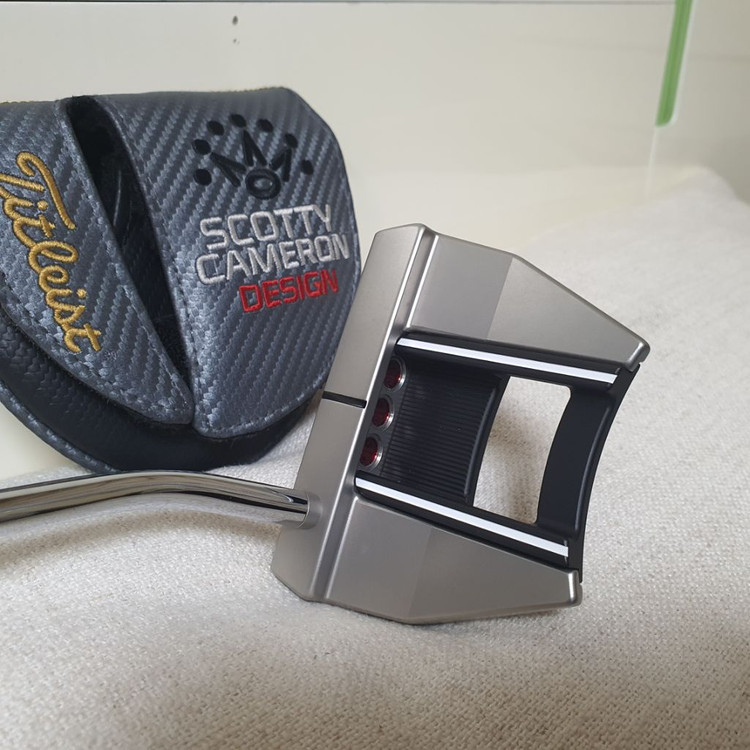 [퓨추라5.5M]34인치 퍼터 스카티카메론(정품)새제품 이미지