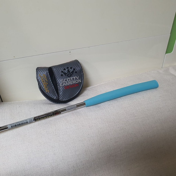 [퓨추라5.5M]34인치 퍼터 스카티카메론(정품)새제품 이미지