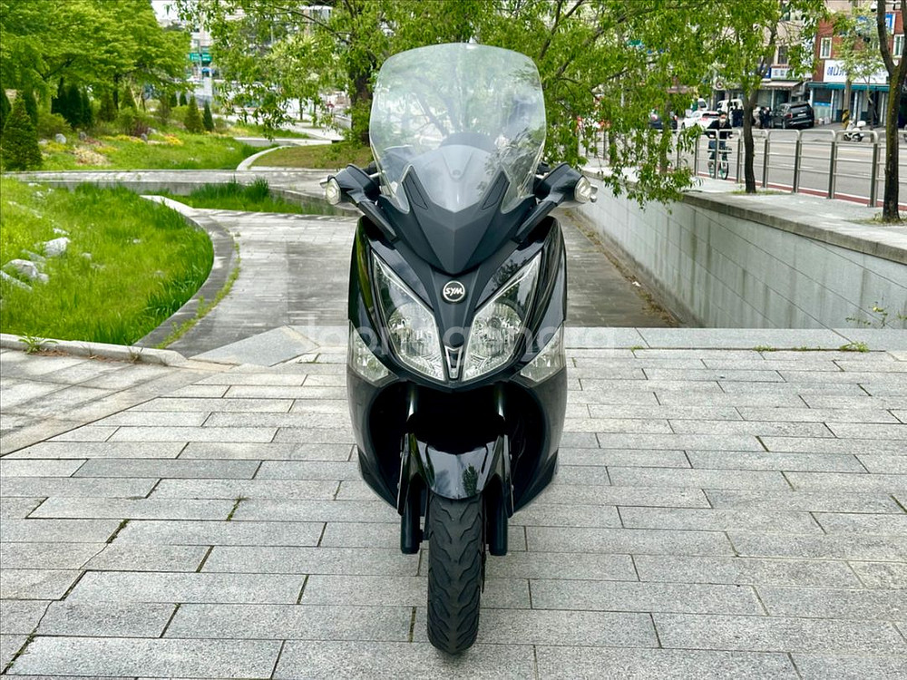 16 sym 깔끔한 조이맥스125R 판매 투카노 포함--1