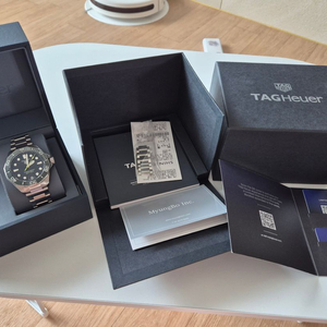 태그호이어 아쿠아레이서 그린 신형 팝니다