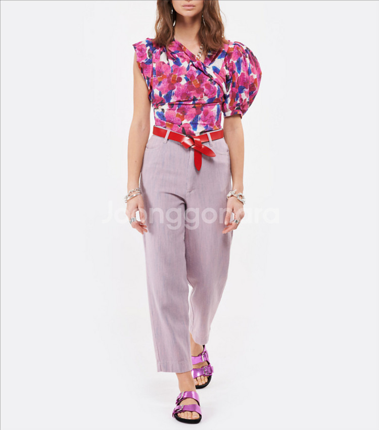 이자벨마랑 손담비 언발 블라우스/ 자크뮈스/ 쟈딕--1