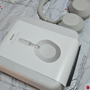 소니 WH-1000XM5 헤드폰