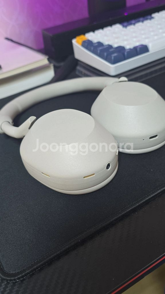 소니 WH-1000XM5 헤드폰--2