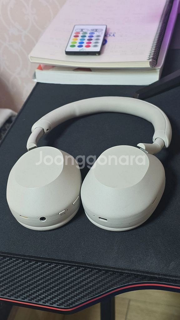 소니 WH-1000XM5 헤드폰--3