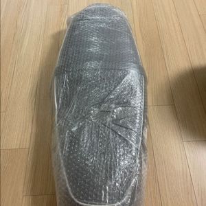 트라이엄프 T120 순정시트 미사용