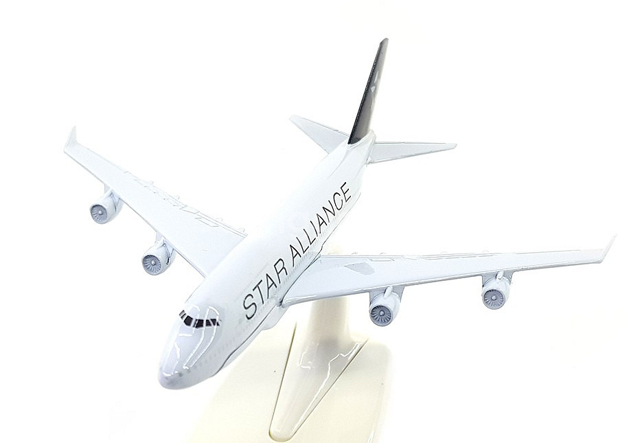 1/400 B747-400 스타얼라이언스 비행기모형--4