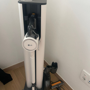 LG 코드제로 무선청소기 미사용 제품 팝니다(타워 O)