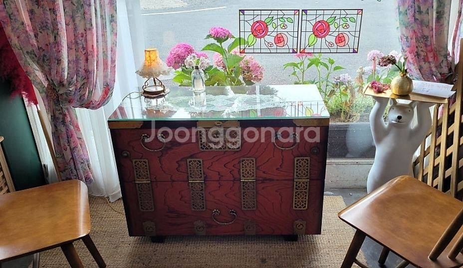 반닫이,고가구 장식장--1