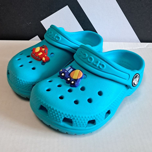 크록스c7 140 <거의 새거>지비츠포함 클래식클로그