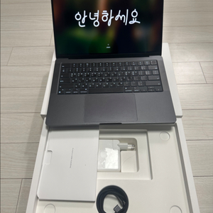 맥북 프로 M3 pro 14인치 18gb 1tb 스블