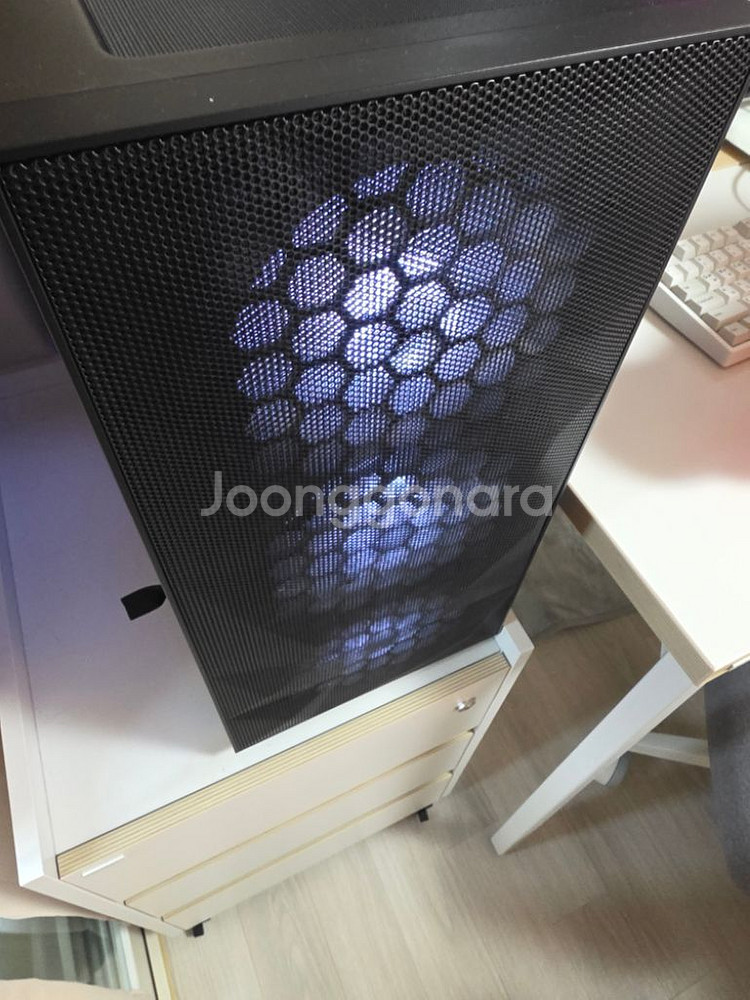 게이밍 9800x3d,4070ti super, 64g--1