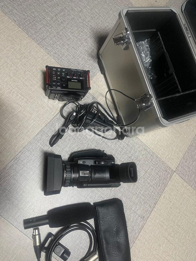 소니캠코더HXR-NX70N 판매교환--0