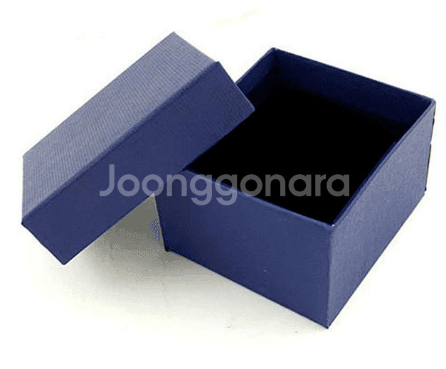 새 파랑색 선물 포장 상자 소품 + 쿠션 시계 귀걸이--1
