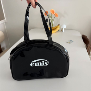 emis 에나멜 라운드 하프백