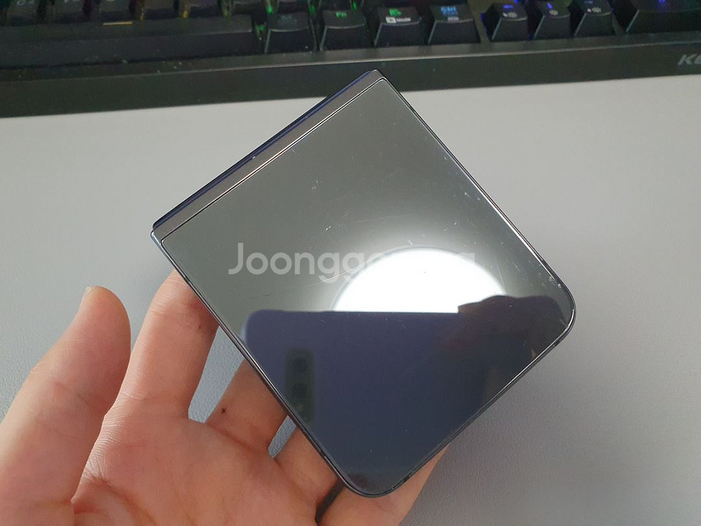 갤럭시 Z플립5 / 256GB / 블랙--4