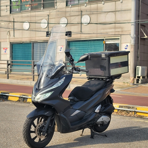 pcx125 20년식 6.5만키로 배달셋팅 팝니다