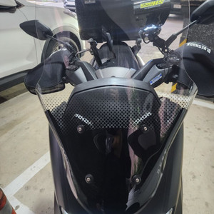 22년식 nmax125 팝니다(컨디션최상)