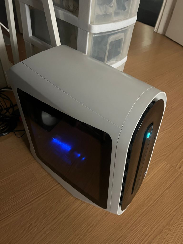 델 에일리언웨어 2070 이미지