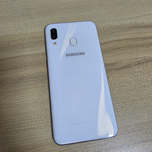 갤럭시 A30