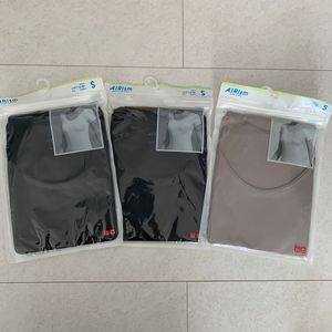 유니클로 에어리즘 U넥 반팔 S 새상품