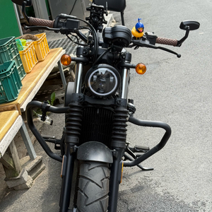 아퀼라300