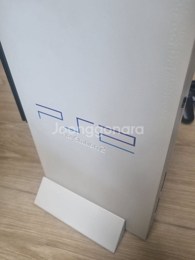 PS2 화이트 5만번대 +패드2개+게임씨디1장--0