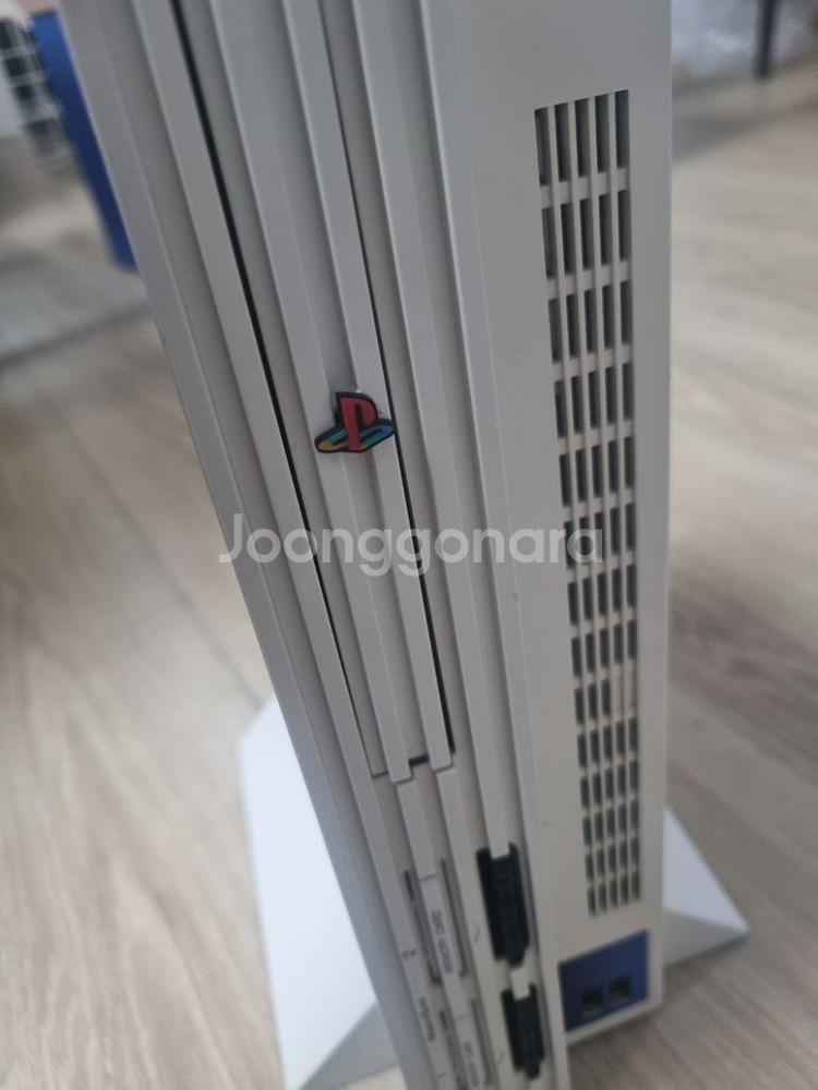 PS2 화이트 5만번대 +패드2개+게임씨디1장--1