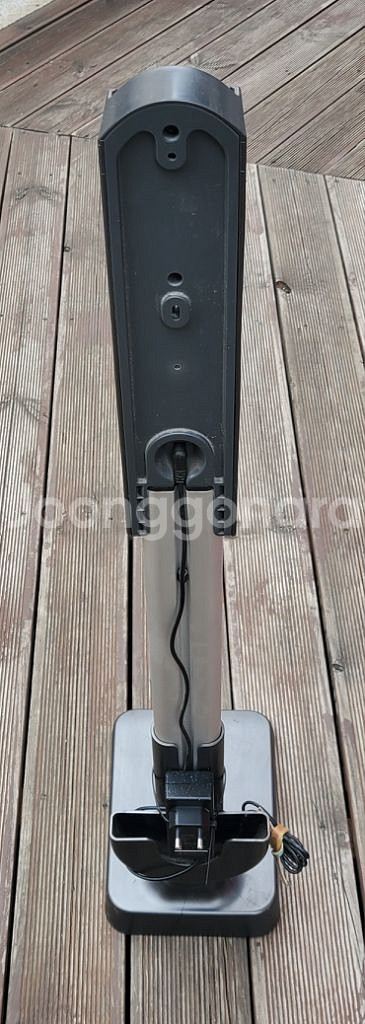 LG 코드제로 부품 충전거치대와 브러쉬들과 완드봉--3