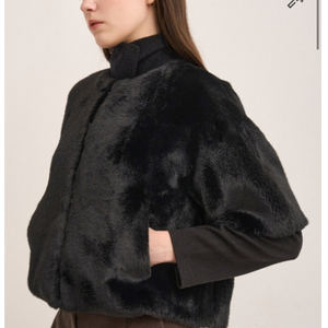 한섬 sjsj 에스제이에스제이 하프 슬리브 퍼 코트 4