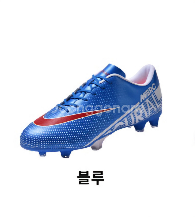 미사용 리온 스포츠 야외 트레이닝 축구화 235--1