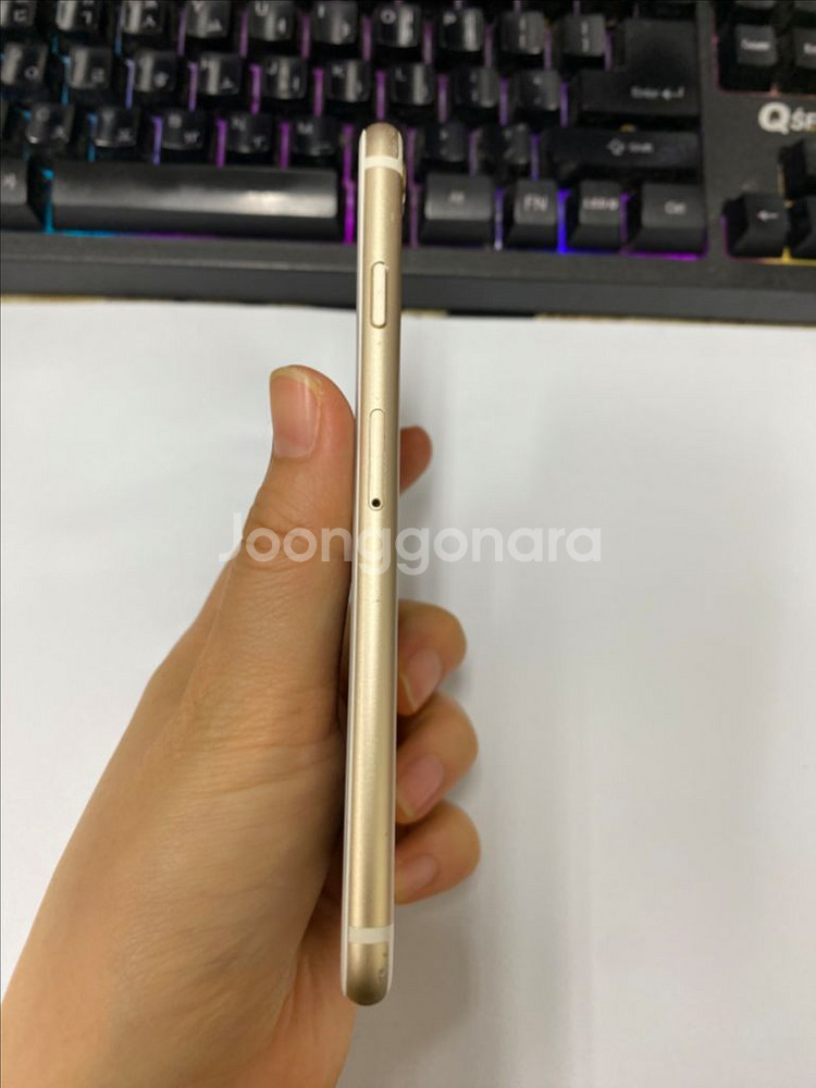 아이폰6S 골드 액정SS급 128G 배터리100%--5