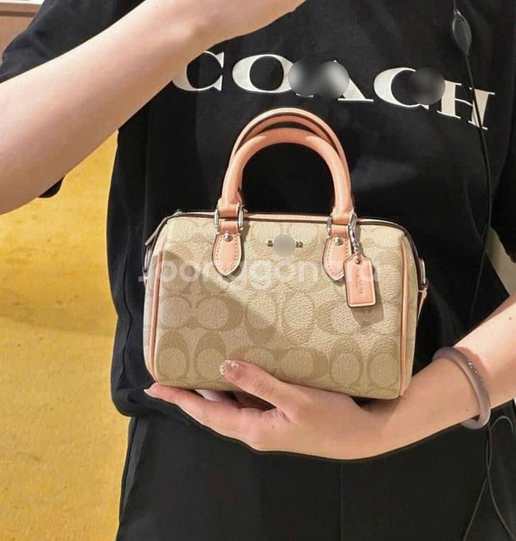 코치 미니 로완 크로스 바디 백 CS183--7