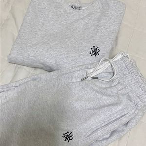 더베를린 조거팬츠 + 맨투맨 세트 멜란지
