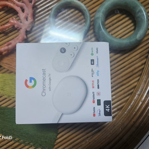 구글 크롬캐스트 4k with Google TV 팝니다