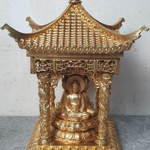 금동 삼면 삼존불상 높이 14cm 무게 1.1kg