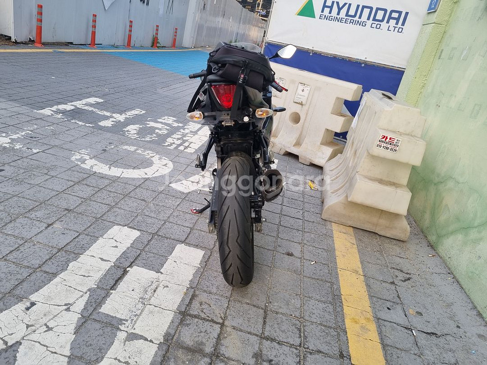 스즈키 gsx-r125--2