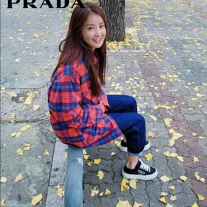 이시영 프라다 개버딘 키높이 플랫폼 스니커즈