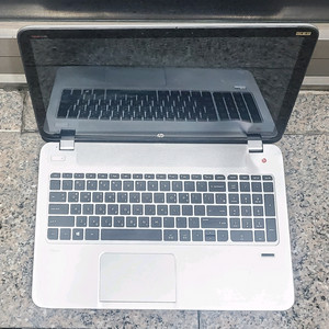 터치스크린 I7 외장그래픽 노트북 부품용으로 팝니다