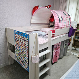 니스툴그로우 미드벙커 침대..