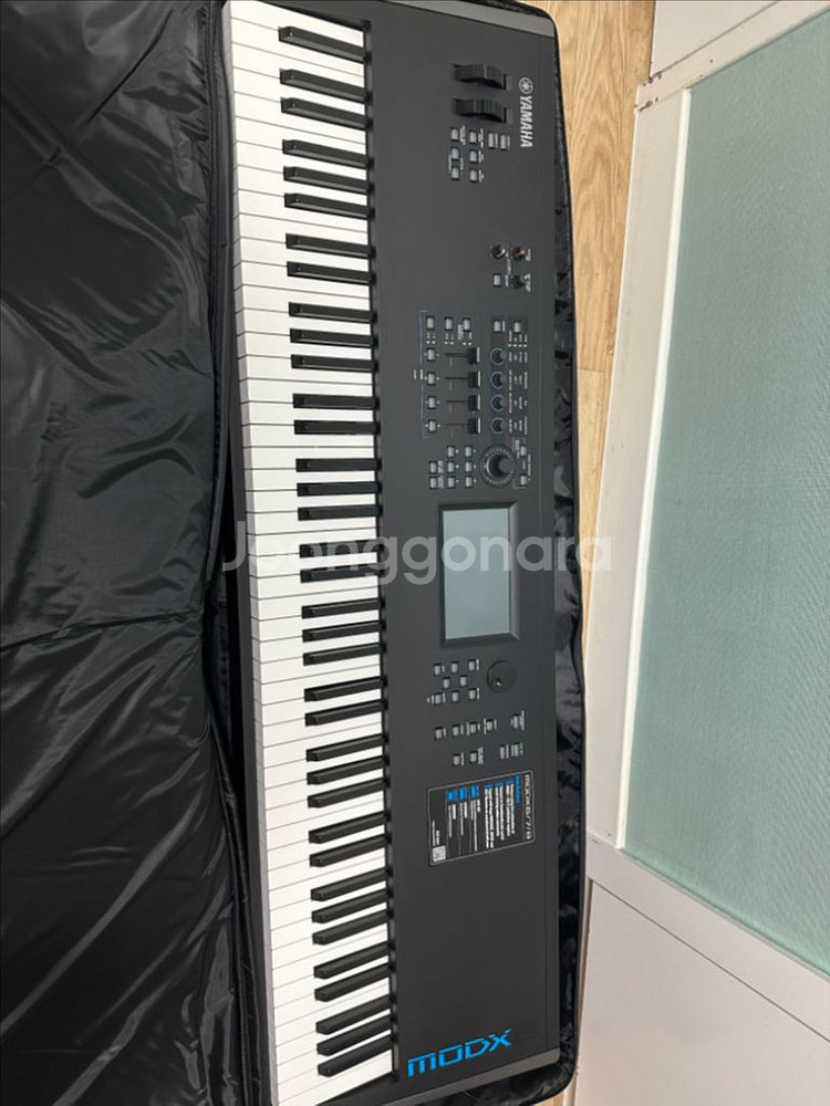 yamaha modx8 팝니다 네고 가능해요--1