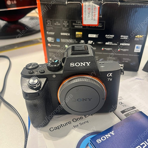 sony a7m2 +zeiss batis25