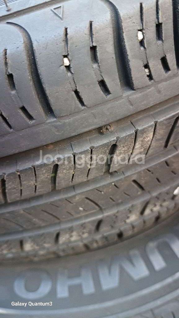 215/55R17 중고타이어 금호 2본 팝니다--2