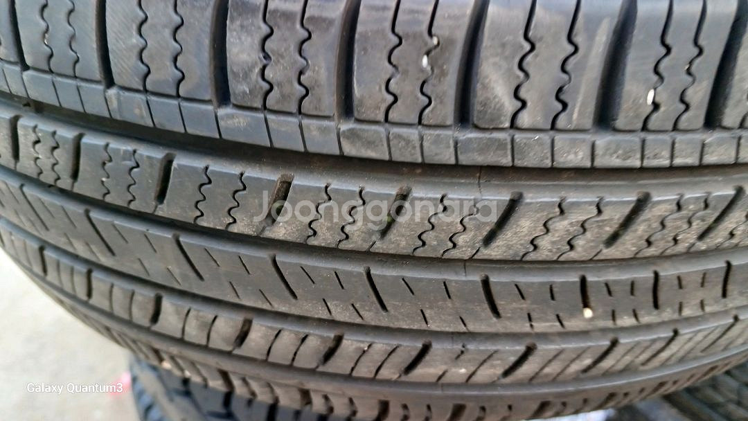 215/55R17 중고타이어 금호 2본 팝니다--1