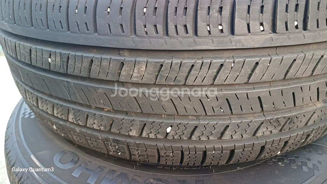 215/55R17 중고타이어 금호 2본 팝니다--0